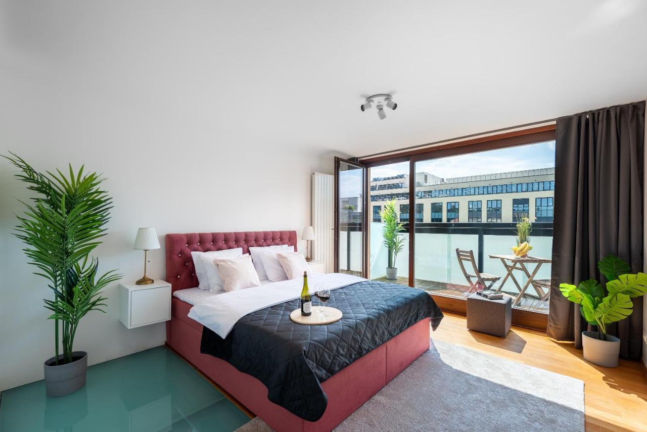 Apartment With 4 Bedrooms Praga Zewnętrze zdjęcie